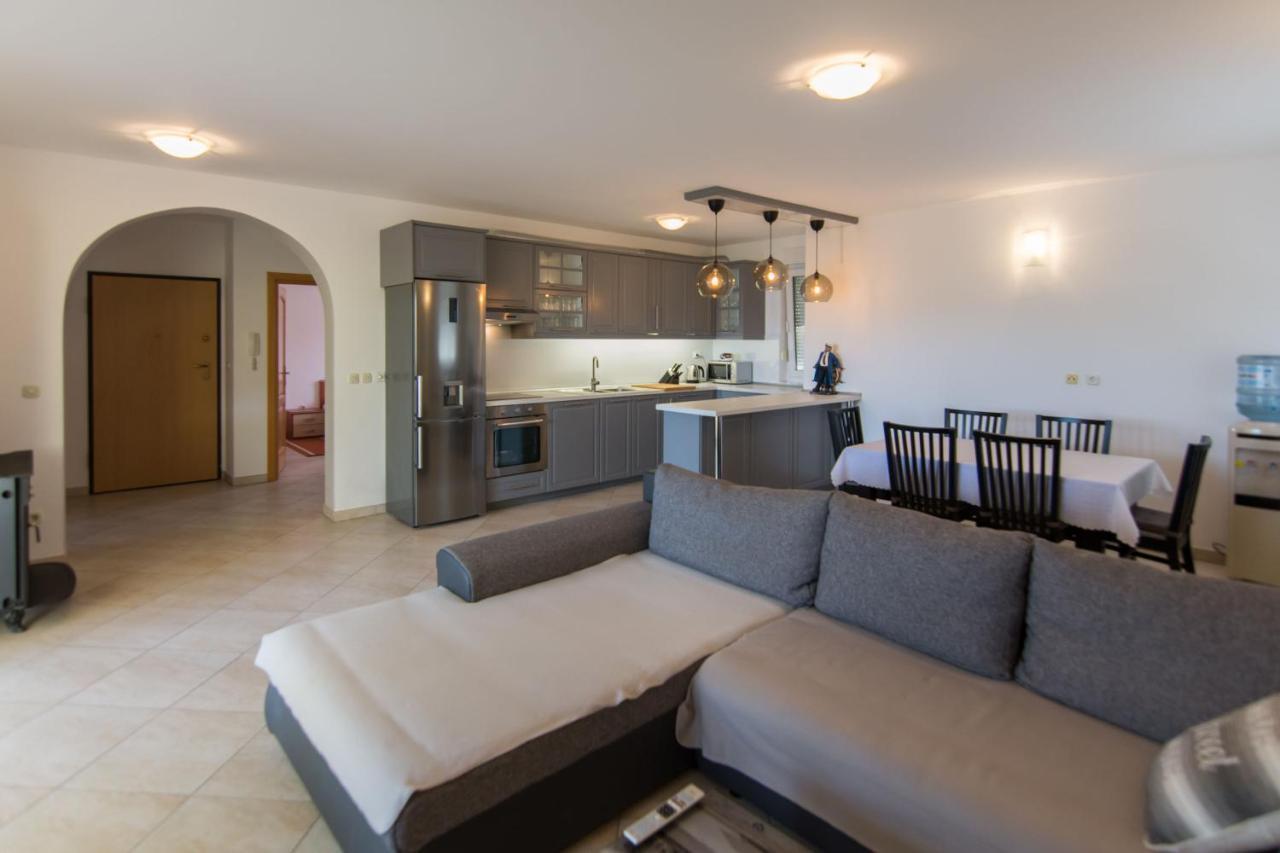 Apartment Jaspis Biograd Na Moru Exterior photo